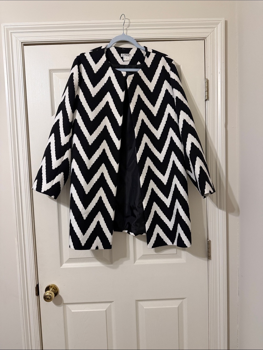 Zara Black & White Chevron Open-Front Sweater Coat
